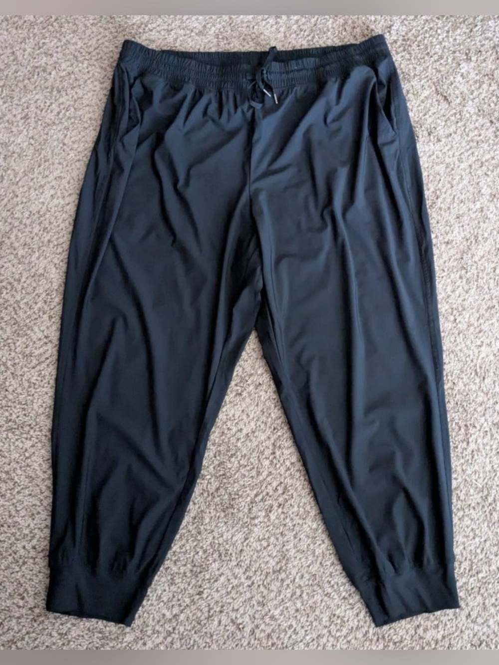 Old Navy Black SleekTech Go-Dry Jogger Pants